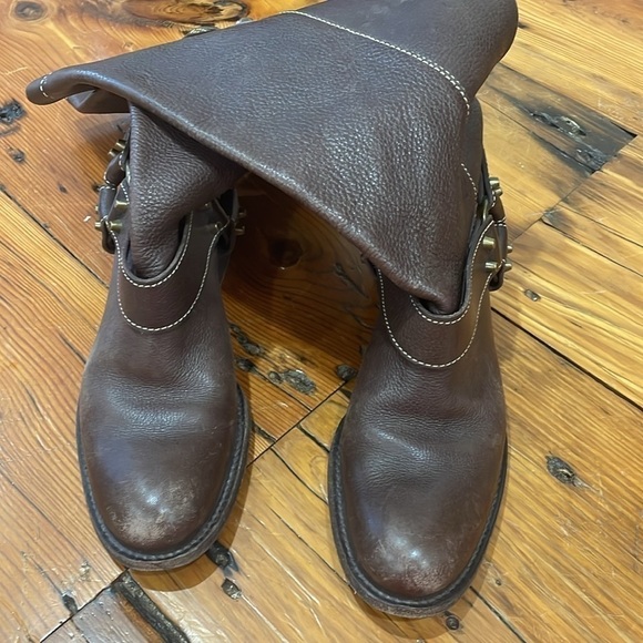 BCBG Maxazria Western Style Brown Leather Boots size 8 - Picture 4 of 12